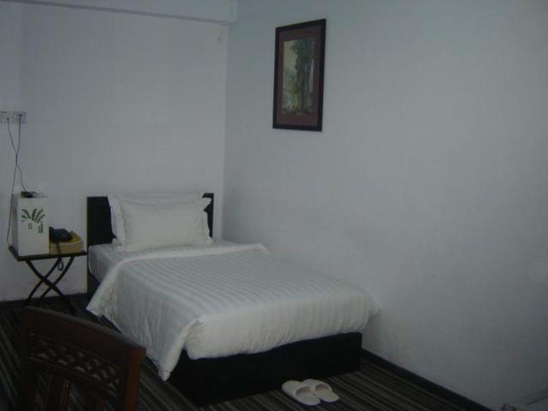 Garden Home Bed And Breakfast Yangon Exterior photo